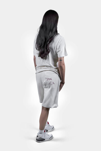 Stylish cotton blend shorts in raw natural with deep side pockets and a relaxed fit, perfect for summer days, beach outings, and everyday comfort